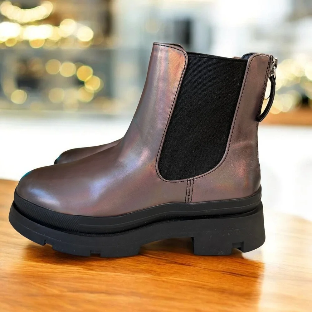 Steve Madden JTERESTA Kids Iridescent Metallic‎ Platform Chelsea Boots Size 3M